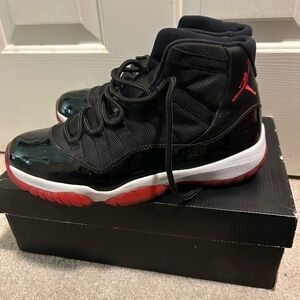 Air Jordan bred 11